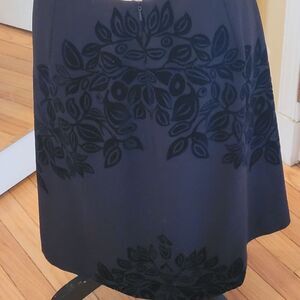 BLACK ON BLACK PENCIL SKIRT